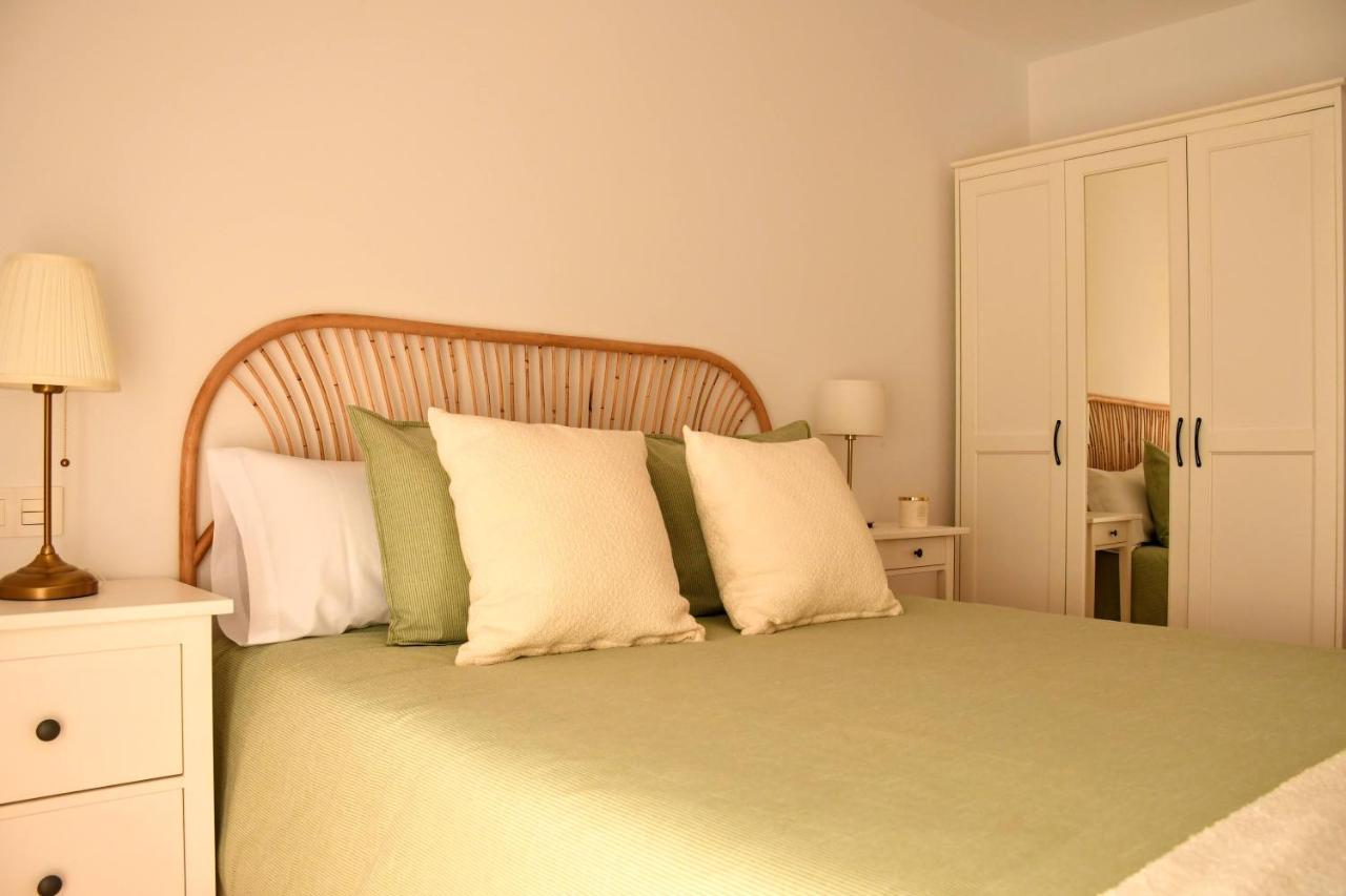 Arco da Vella apartamentos Villanueva De Arosa Bagian luar foto